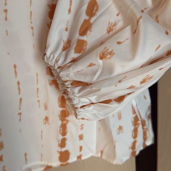 Elegant Cream and Orange Women's Top - Picture 3 of 4
